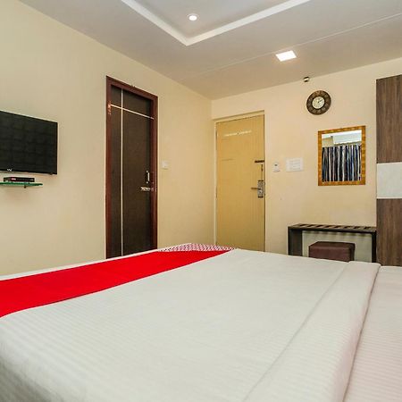 Super Collection O Indian Suites Near Sitara Restaurant Бангалор Екстериор снимка